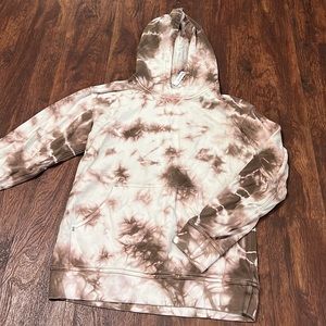 Lululemon sweatshirt